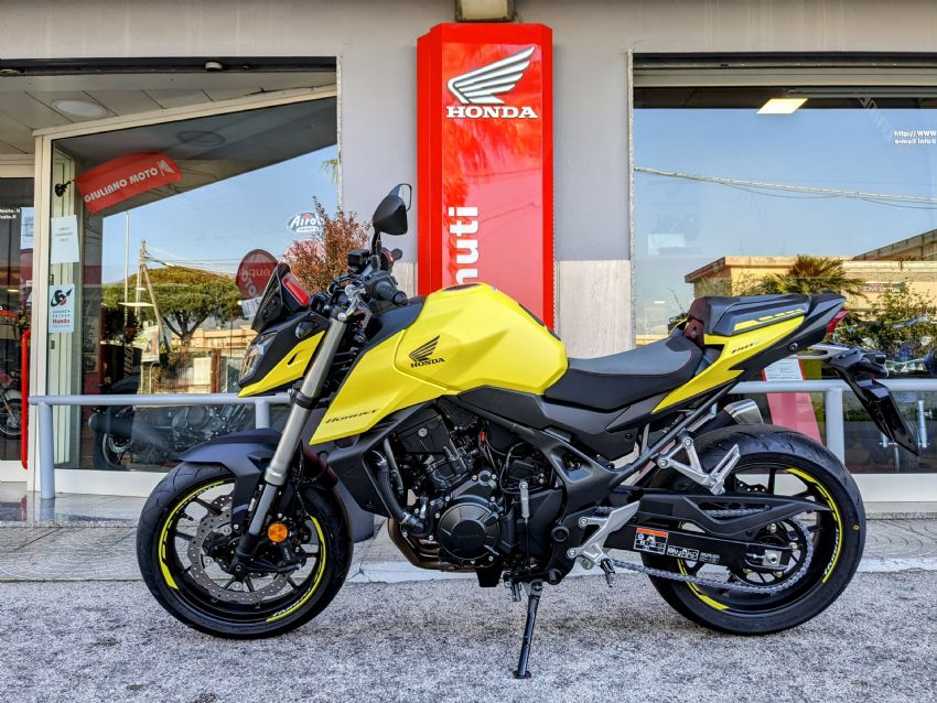HORNET 750 